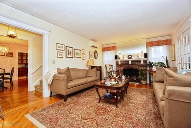 Living Room2