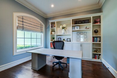 14019 Woodthorpe Ln, Houston, TX 77079 - photo 4