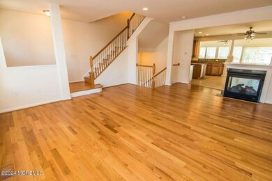 29 Pate Dr, Middletown, NJ 07748 - photo 2