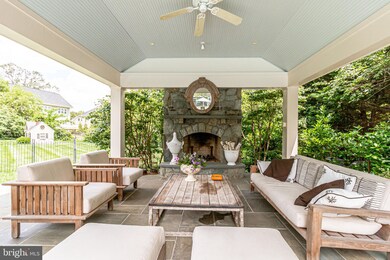 2001 and 2007 Whiteoaks Dr, Alexandria, VA 22306 - photo 3