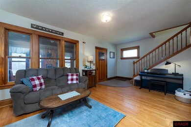 1127 1127 N 4th St, Mankato, MN 56001 - photo 3