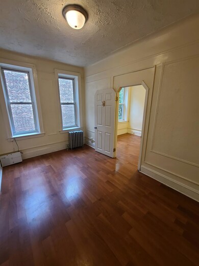 207a Mallory Ave unit 2r, Jersey City, NJ 07304 - photo 2