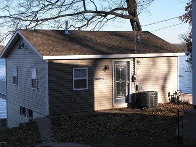 58508 Palmer Point 002