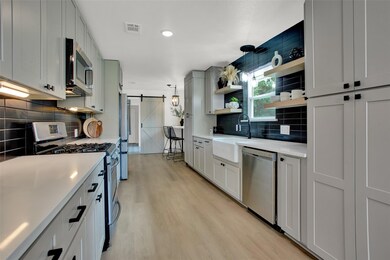 2910 W Crawford St, Denison, TX 75020 - photo 7