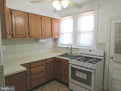 5815 N Lawrence St, Philadelphia, PA 19120 - photo 5