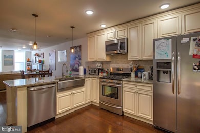 1422 S 23rd St, Philadelphia, PA 19146 - photo 3