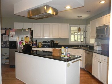 5366 W Sherwood Dr, Newburgh, IN 47630 - photo 6