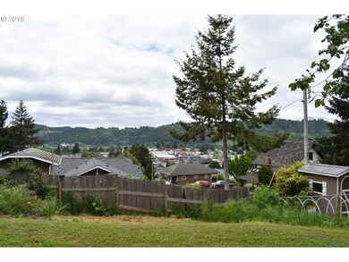 1229 Willow St, Myrtle Point, OR 97458 - photo 4