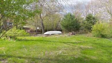 18 Chestnut St, Pittsfield, NH 03263 - photo 4