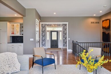 19400 Muirfield Cir, Excelsior, MN 55331 - photo 4