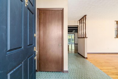 186 Colony Ct, Columbus, OH 43230 - photo 7