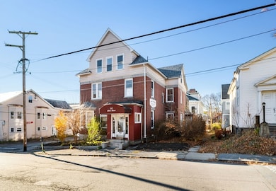 58 (A B) Oliver St, Fitchburg, MA 01420 - photo 2