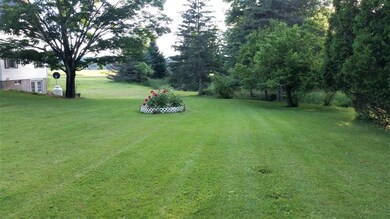 223 N Hemlock Rd, Charlestown, NH 03603 - photo 5