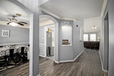 12011 Viola Ct, Pinehurst, TX 77362 - photo 4