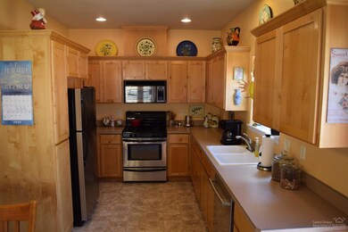 1616 NW Jackpine Ave, Redmond, OR 97756 - photo 5