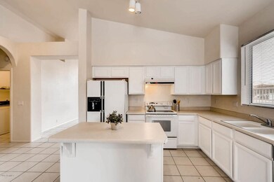 11505 W Piccadilly Rd Avondale-large-005