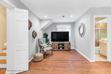 15 Farrell Dr, Middletown, NJ 07748 - photo 5