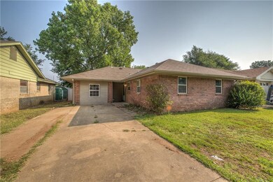2304 E 10th St, Shawnee, OK 74801 - photo 2