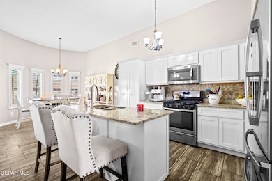 7880 Enchanted View Dr, El Paso, TX 79911 - photo 3