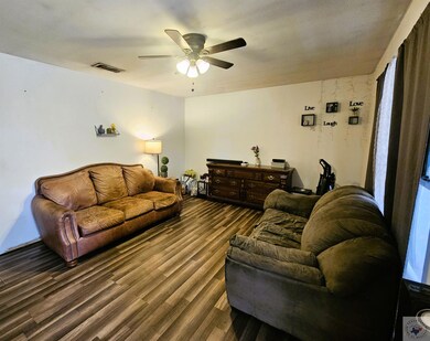 237 Tony Ln, Texarkana, TX 75501 - photo 2