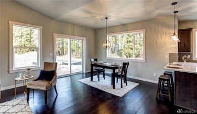 8499 Morningside Dr, Blaine, WA 98230 - photo 4