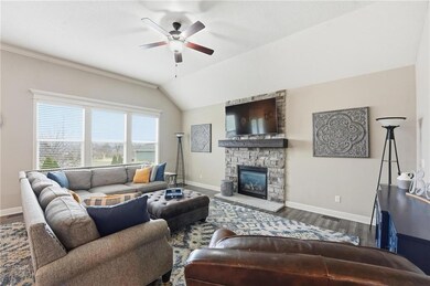 5920 S National Dr, Parkville, MO 64152 - photo 7