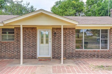 1420 Bishop Dr, Norman   Front Porch