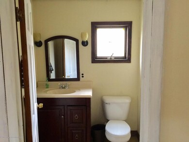 711 W Grove St, Taylor, PA 18517 - photo 6