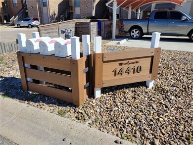Address Signage & Mailboxes