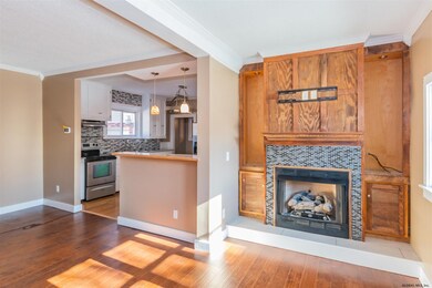 836 Glebe St, Johnstown, NY 12095 - photo 4