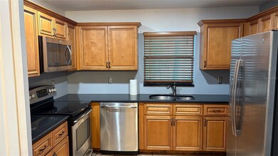 1069 Covington St, Oviedo, FL 32765 - photo 5