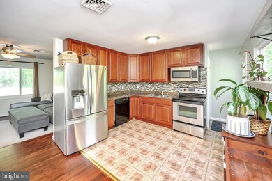 6157 Lawyers Rd, Spotsylvania, VA 22551 - photo 2