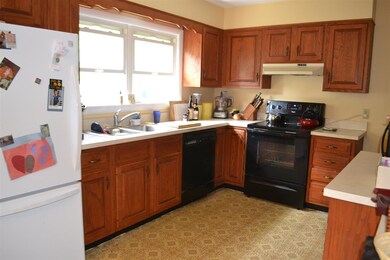 36 Terrace St, Montpelier, VT 05602 - photo 2