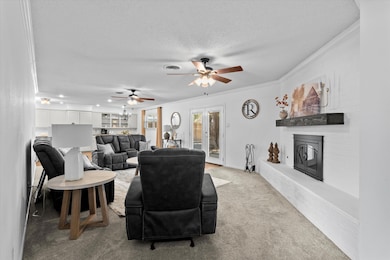 06-221 Redwood Ln