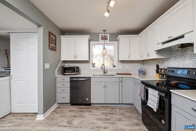 200 N Oak Ln, Waynesboro, VA 22980 - photo 5