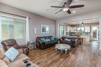 2) GREAT ROOM