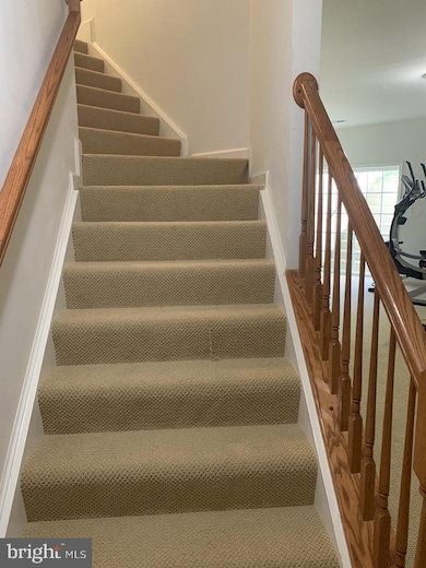 25009 Virginia Pine Ct, Chantilly, VA 20152 - photo 2