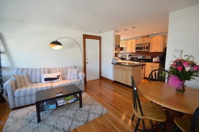 27 Vaughan Ave unit 2, Newport, RI 02840 - photo 2