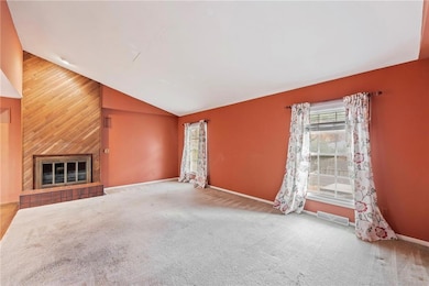 308 S Stevenson St, Olathe, KS 66061 - photo 6