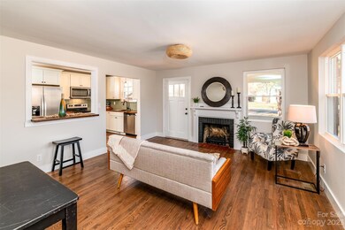 324 Fieldstone Cir, Statesville, NC 28677 - photo 5