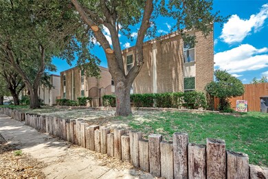 3824 Cibolo Dr, Fort Worth, TX 76133 - photo 2