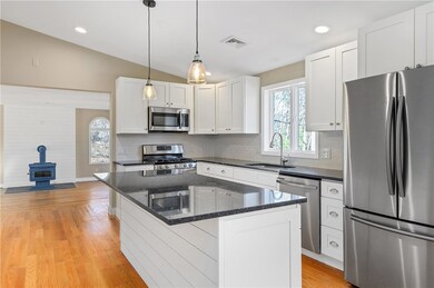 1601 Victory Hwy, North Smithfield, RI 02896 - photo 4