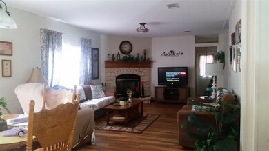 1412 Broken Bow Ct, Perry, FL 32347 - photo 3