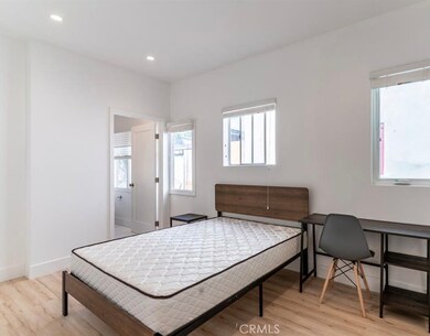 1213 W 24th St, Los Angeles, CA 90007 - photo 4