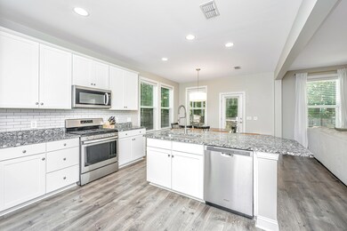 3112HardingCt020
