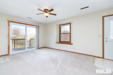 2514 E 51st St unit D, Davenport, IA 52807 - photo 5