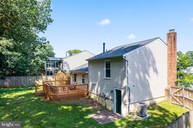 7627 Fallswood Way, Lorton, VA 22079 - photo 3