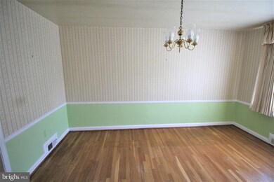 1505 Winston Ave, Baltimore, MD 21239 - photo 4