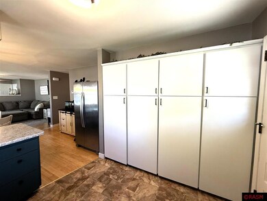 24 Hazelwood Ave, New Ulm, MN 56073 - photo 4