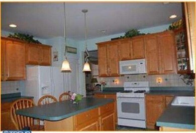 5 Saddlebury Ct, Mount Laurel, NJ 08054 - photo 4